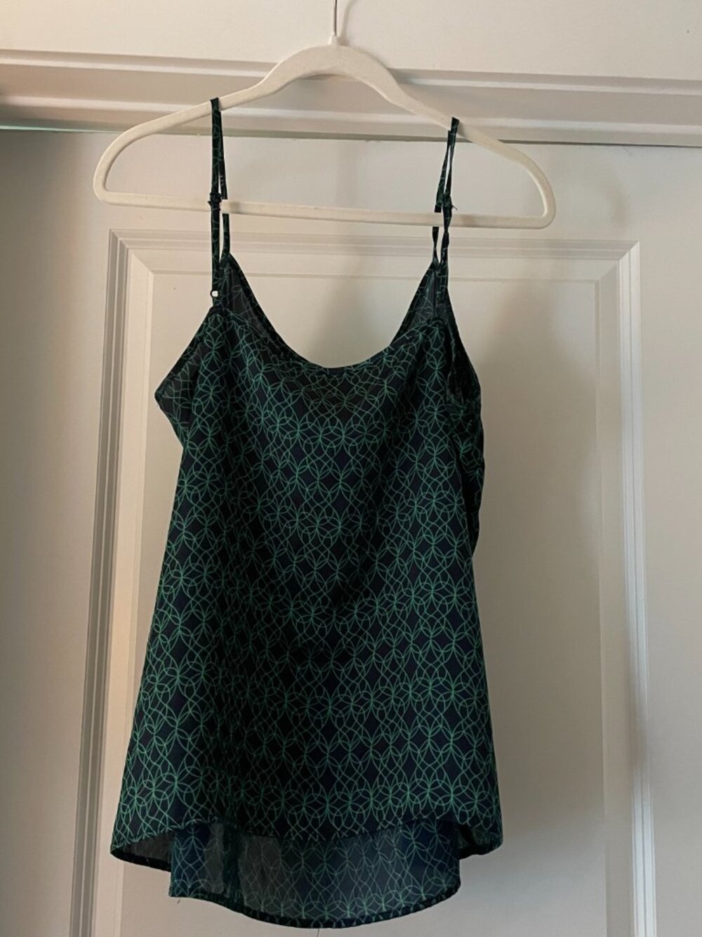 The Limited Sleeveless Blouse Bundle Size M/L – 3 Tops - Picture 6 of 11